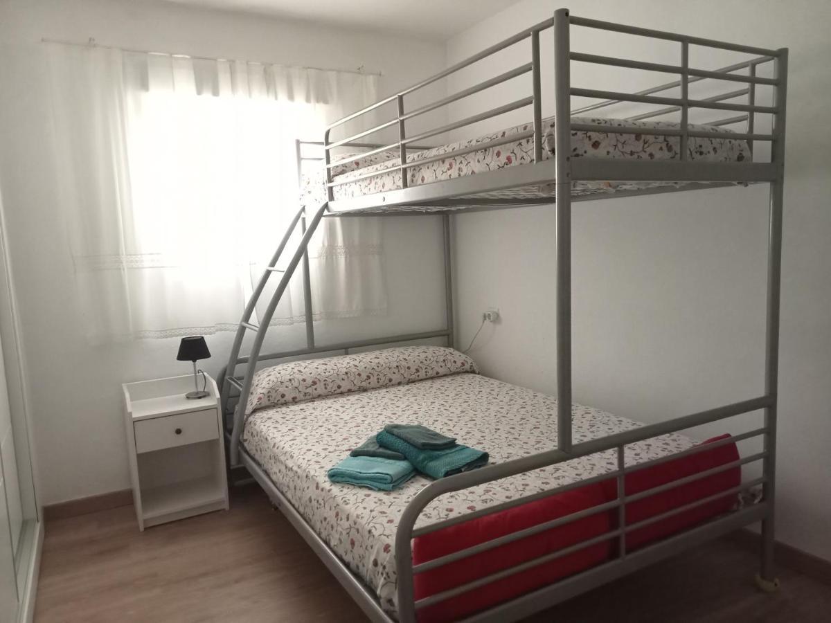 Casa Jurel Apartment โกนิล เด ลาฟรอนเตรา ภายนอก รูปภาพ